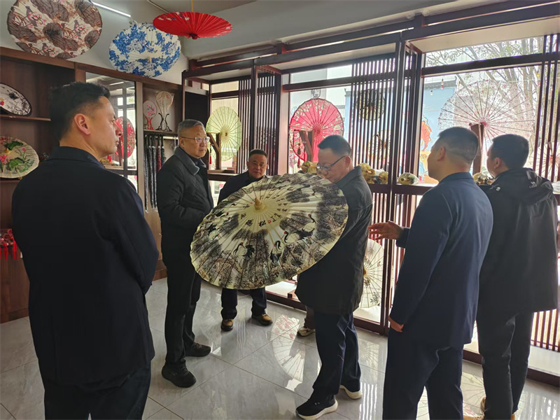 3月8日，洪董陪同汪凱書(shū)記一行赴江西婺源婺女洲調(diào)研旅游產(chǎn)業(yè).jpg